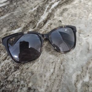 Excellent Maui Jim Moon Bow Polarized Sunglasses